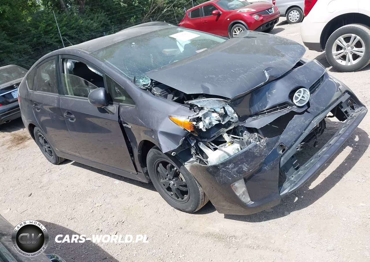 2015 Toyota Prius Two – zdjęcie 1 z 18
