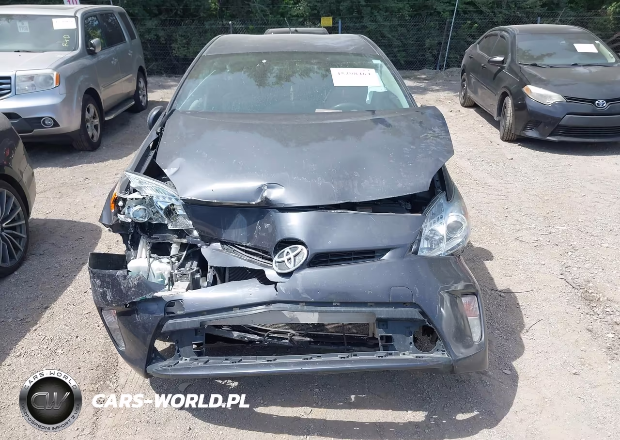 2015 Toyota Prius Two VIN:JTDKN3DU0F1903213 - 6