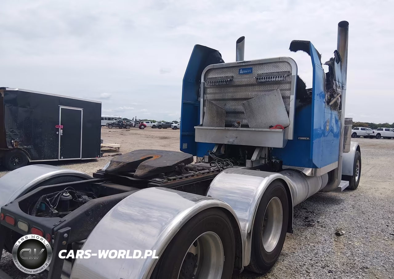 2000 Peterbilt 379 VIN:1XP5D69X4YN538064 - 4