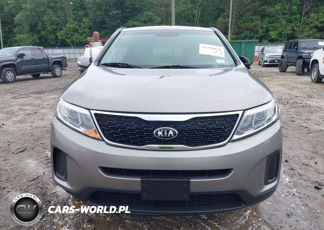 2015 Kia Sorento Lx VIN:5XYKT3A60FG577084 - 12