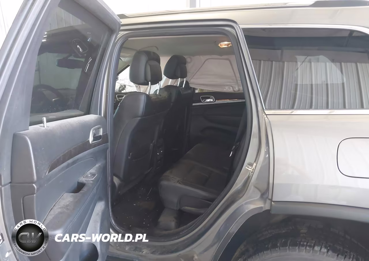 2013 Jeep Grand Cherokee Laredo VIN:1C4RJFAG0DC604400 - 8