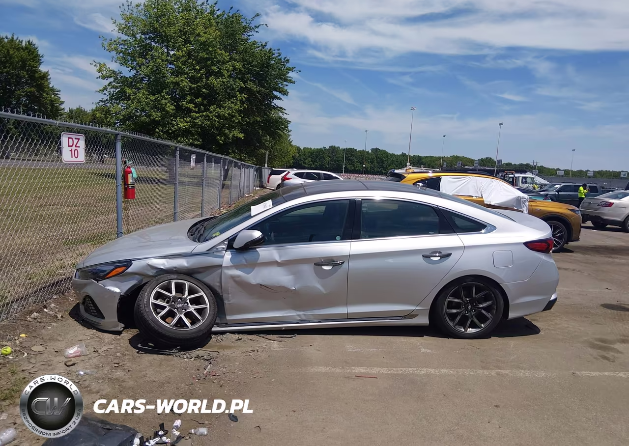 2019 Hyundai Sonata Limited 2.0T VIN:5NPE34AB2KH745701 - 14