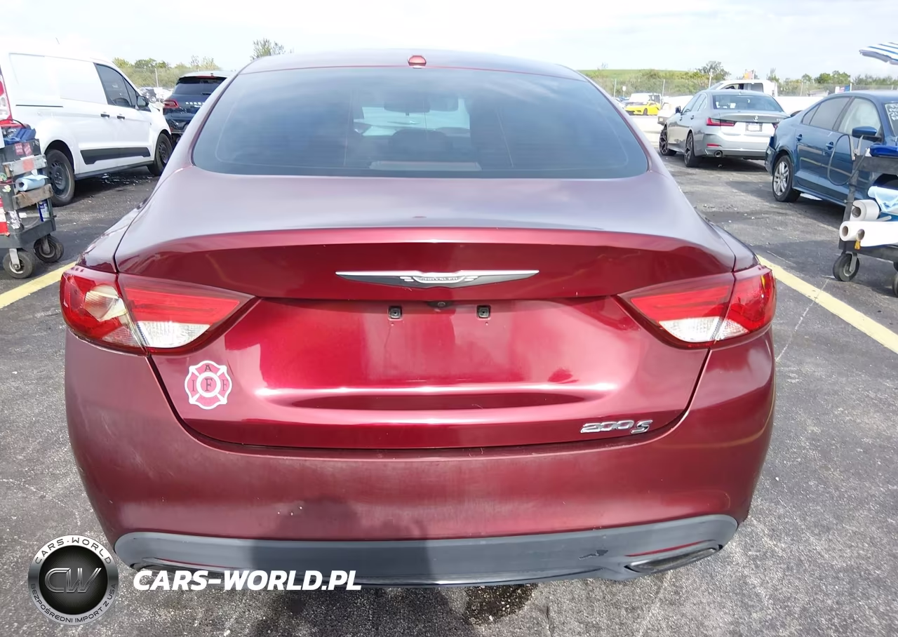 2015 Chrysler 200 S VIN:1C3CCCBB1FN651903 - 16