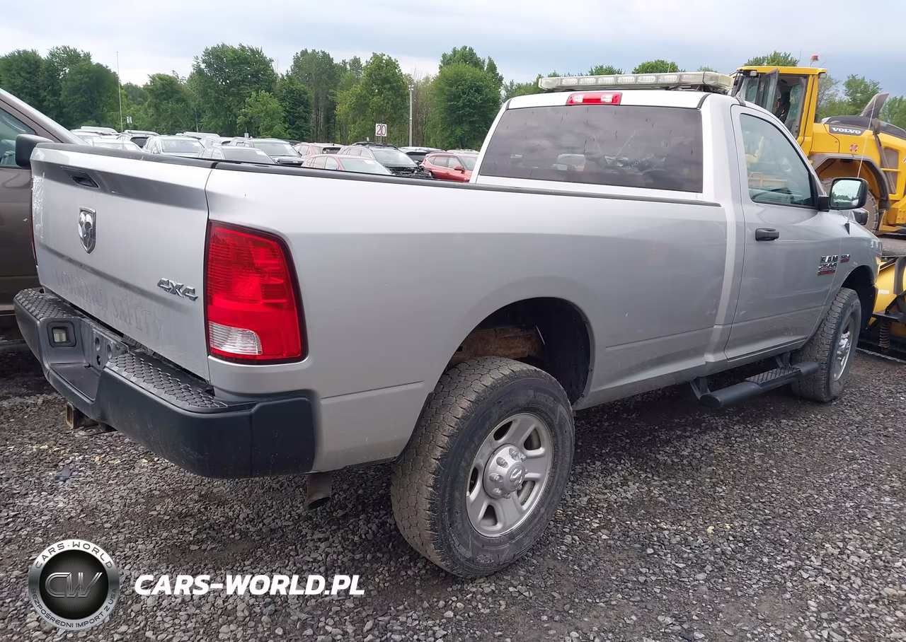 2018 Ram 2500 Tradesman 4X4 8' Box VIN:3C6LR5ATXJG363595 - 4