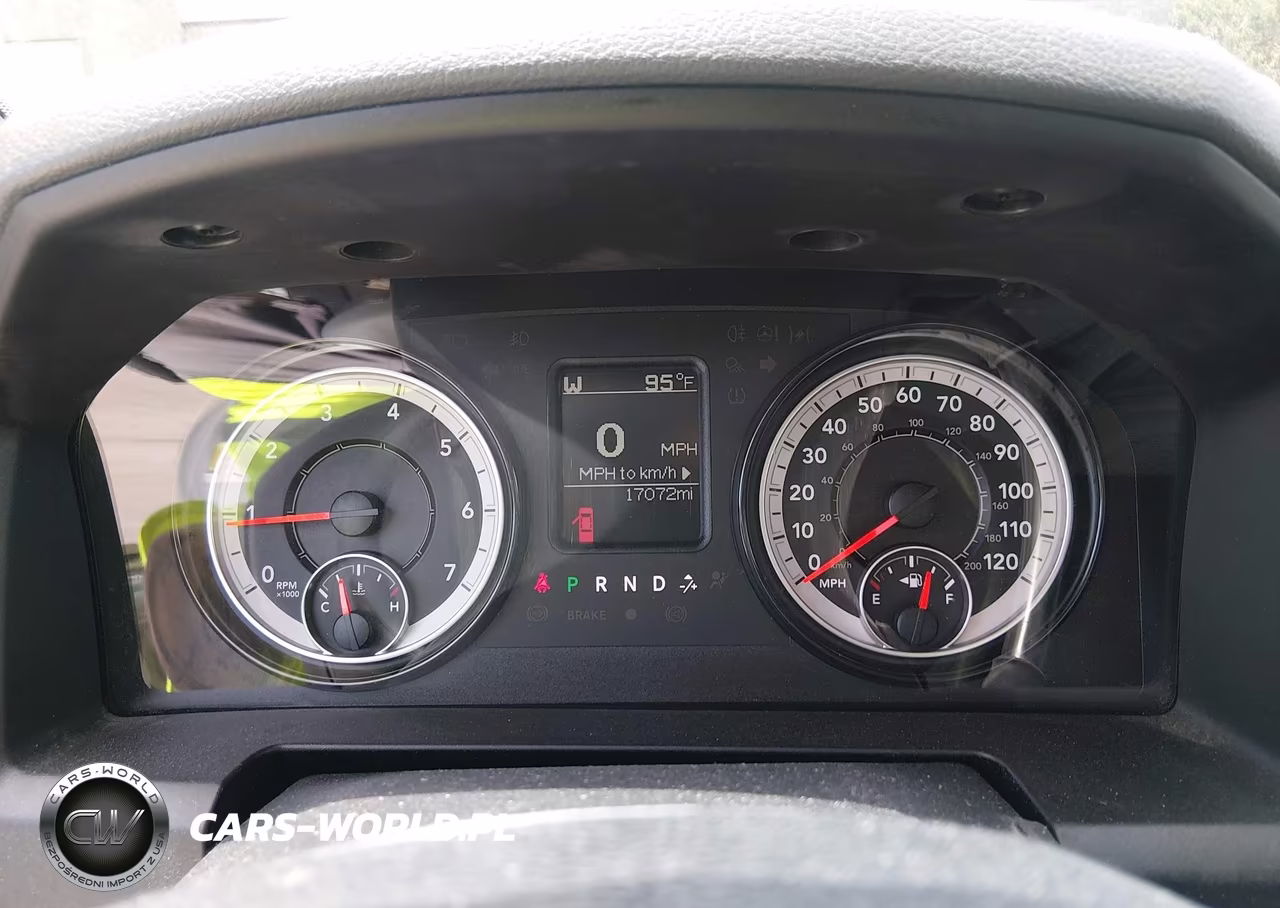 2018 Ram 2500 Tradesman 4X4 8' Box VIN:3C6LR5ATXJG363595 - 7