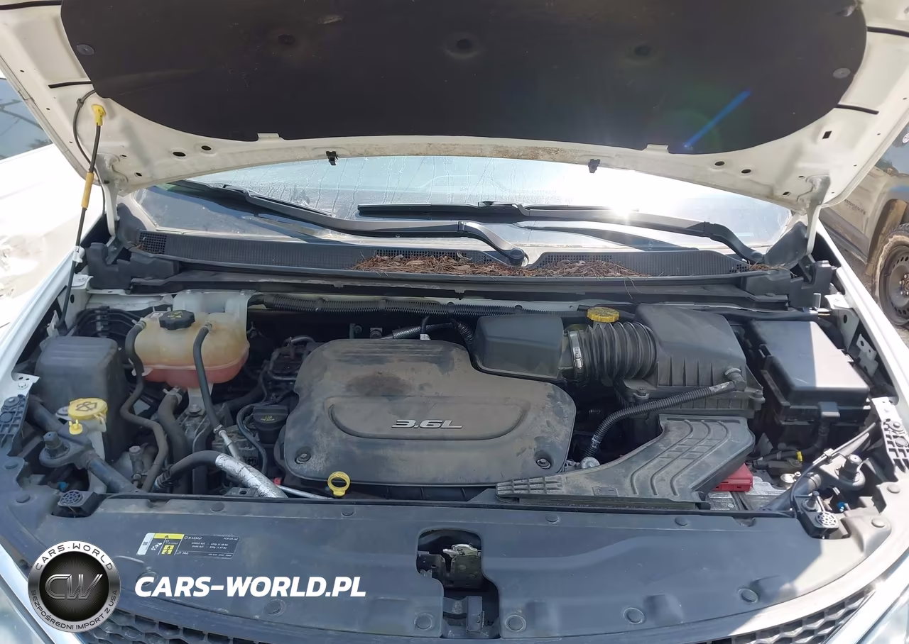 2019 Chrysler Pacifica Touring L VIN:2C4RC1BG8KR537433 - 10