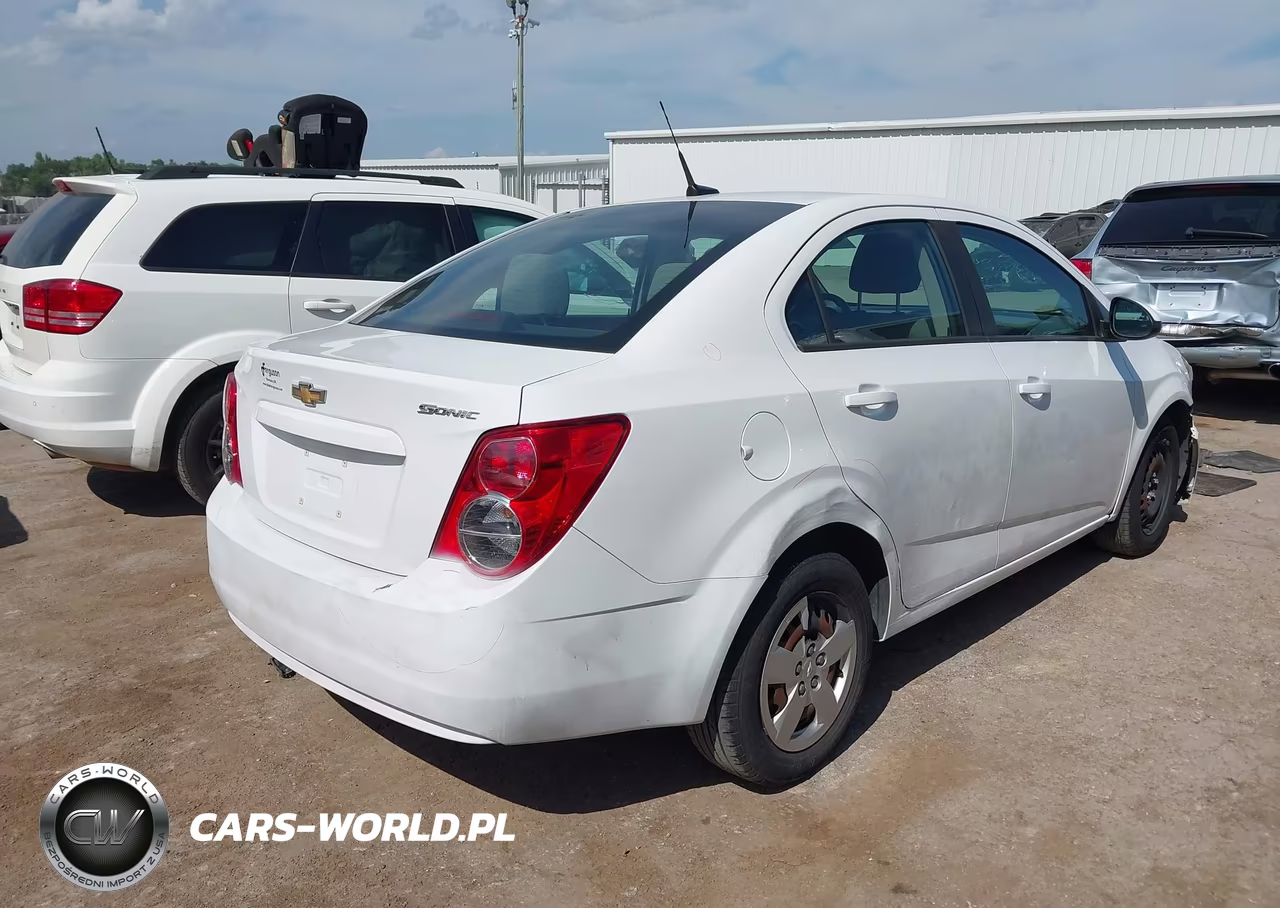 2014 Chevrolet Sonic Ls Auto VIN:1G1JA5SH0E4208647 - 4