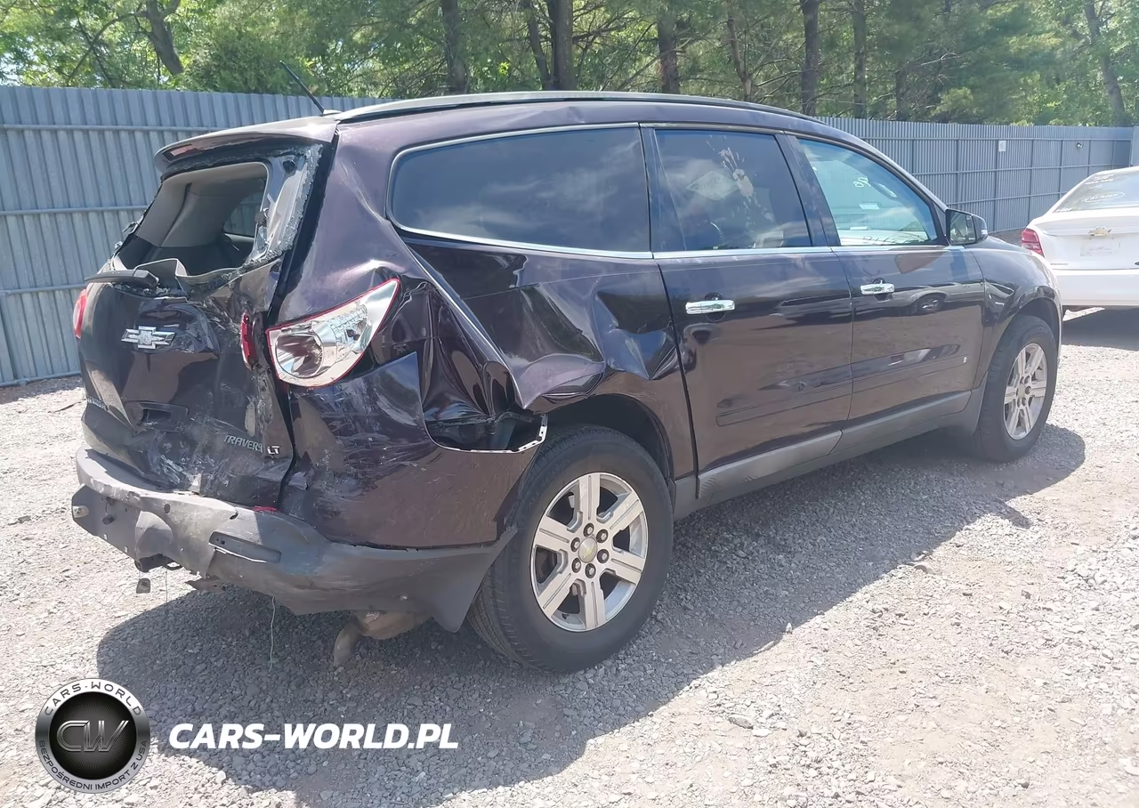 2010 Chevrolet Traverse Lt VIN:1GNLRFED1AS108254 - 4