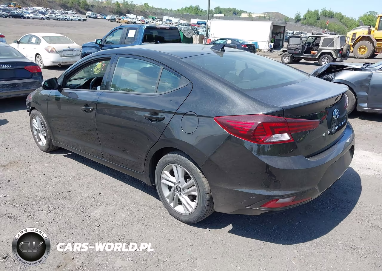 2020 Hyundai Elantra Sel VIN:5NPD84LF5LH545975 - 3