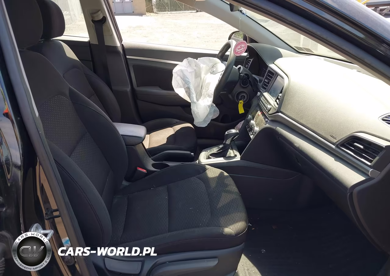 2020 Hyundai Elantra Sel VIN:5NPD84LF5LH545975 - 5