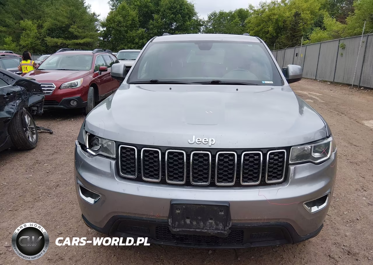 2018 Jeep Grand Cherokee Laredo E 4X4 VIN:1C4RJFAG8JC373600 - 12