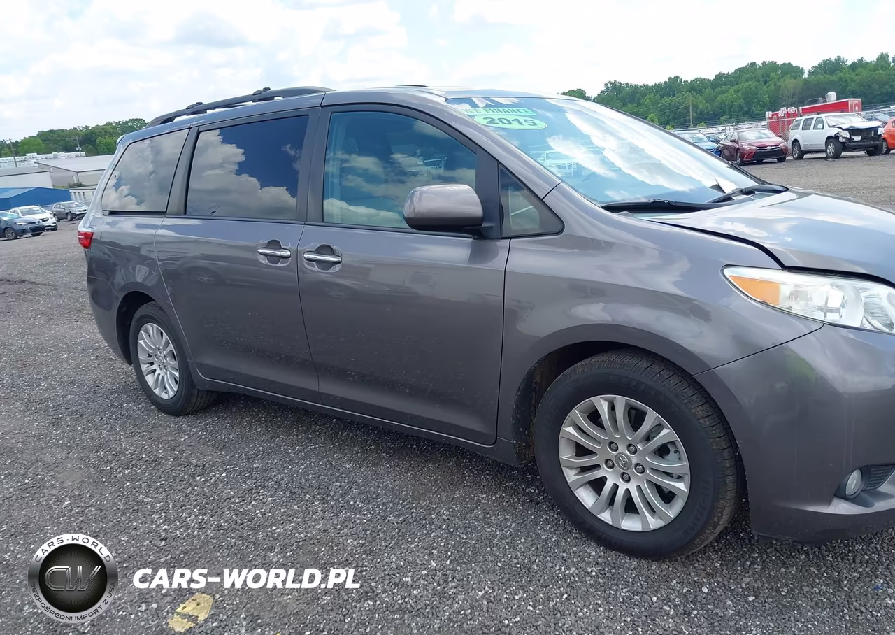 2015 Toyota Sienna Xle 8 Passenger VIN:5TDYK3DC6FS530420 - 14