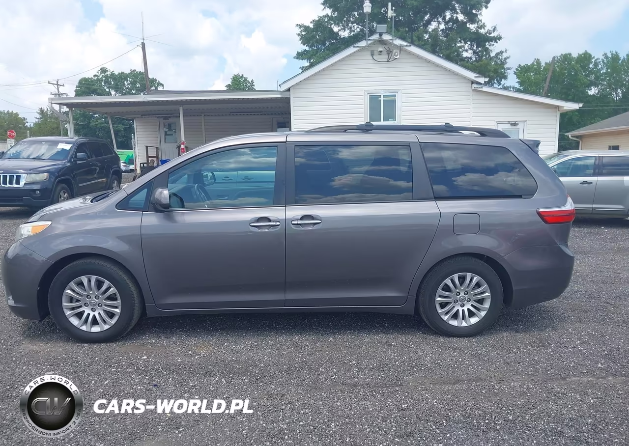 2015 Toyota Sienna Xle 8 Passenger VIN:5TDYK3DC6FS530420 - 15