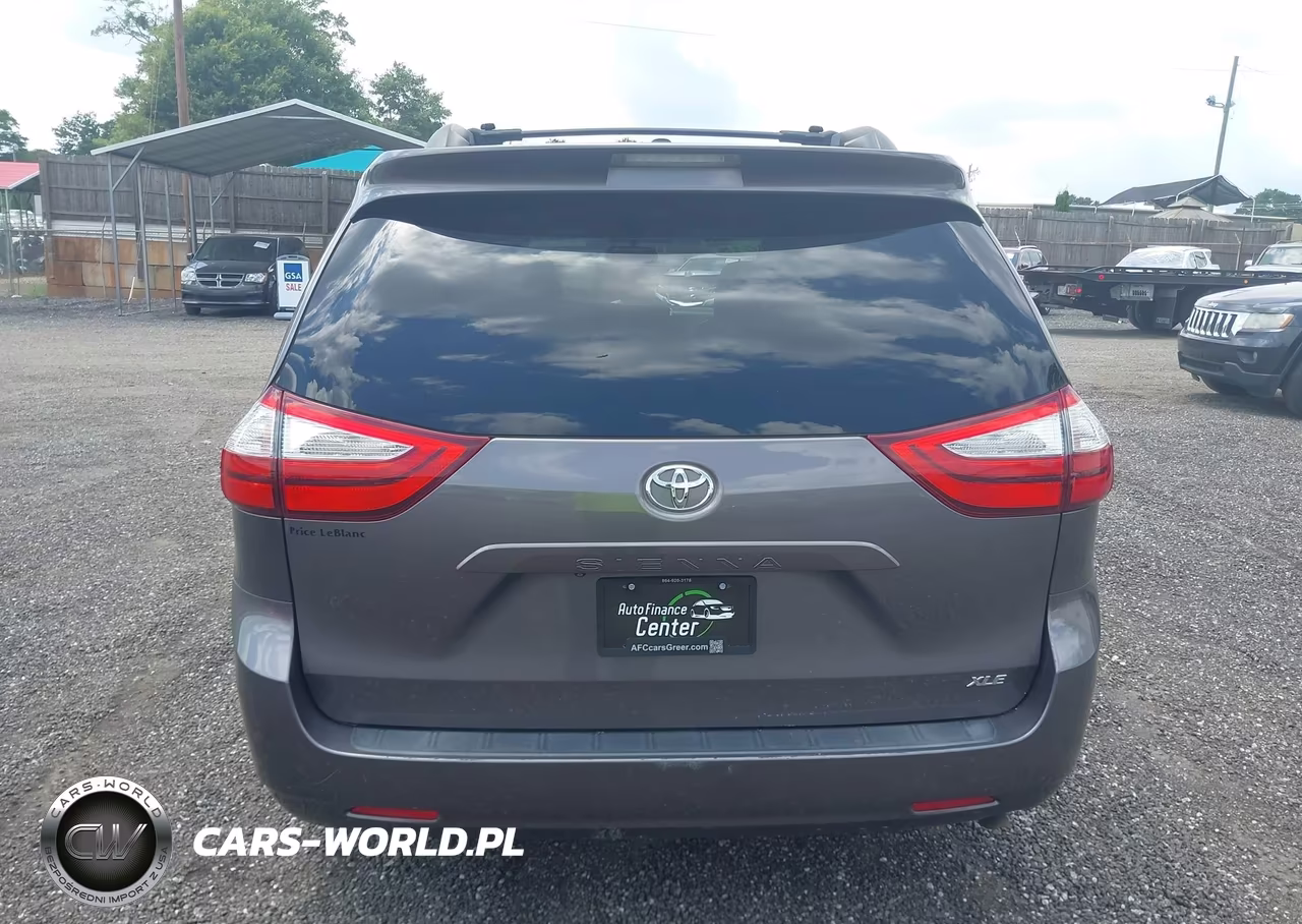 2015 Toyota Sienna Xle 8 Passenger VIN:5TDYK3DC6FS530420 - 17