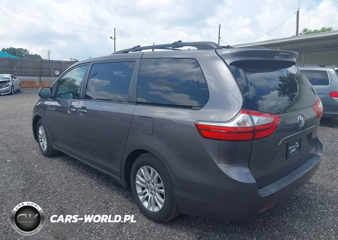 2015 Toyota Sienna Xle 8 Passenger VIN:5TDYK3DC6FS530420 - 3