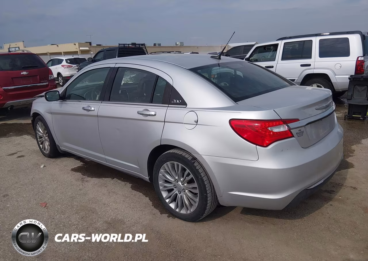 2011 Chrysler 200 Limited VIN:1C3BC2FB5BN500945 - 3