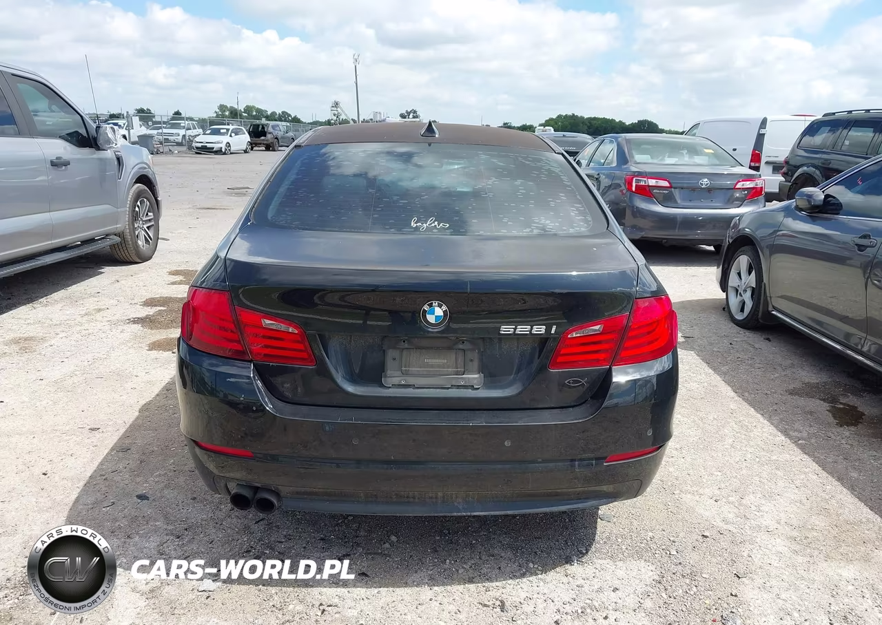 2012 BMW 528I VIN:WBAXG5C55CDW24160 - 16