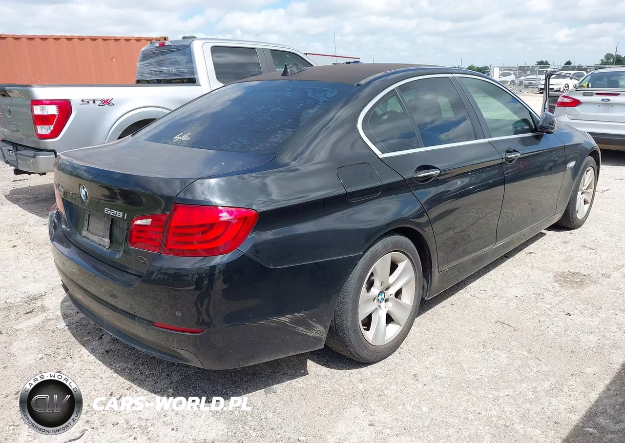 2012 BMW 528I VIN:WBAXG5C55CDW24160 - 4