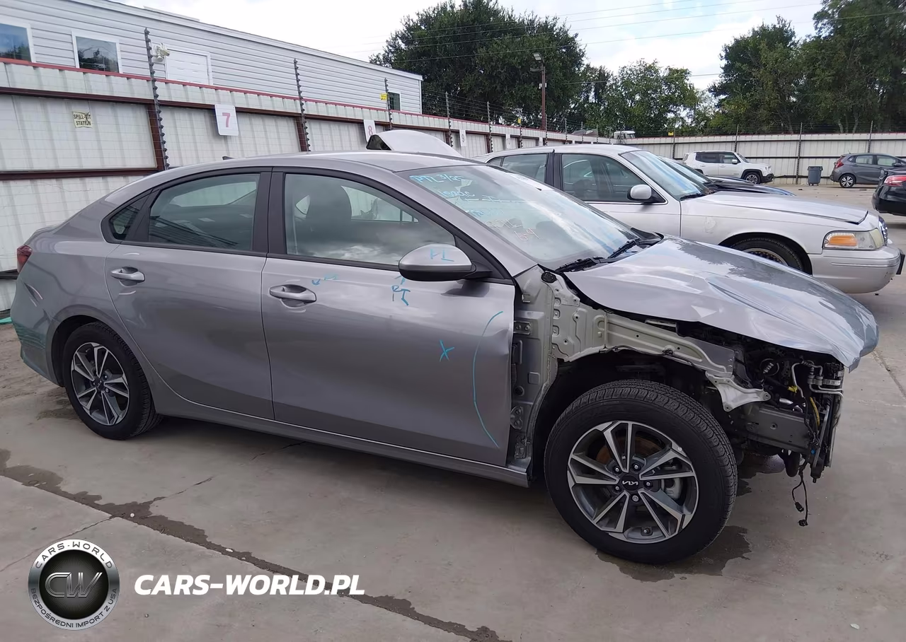 2024 Kia Forte Lxs VIN:3KPF24AD7RE764025 - 14