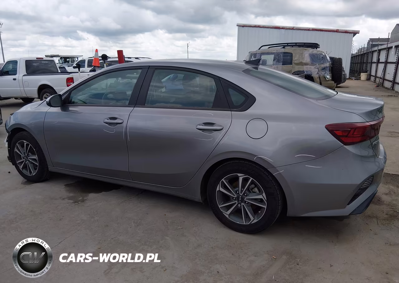 2024 Kia Forte Lxs VIN:3KPF24AD7RE764025 - 15