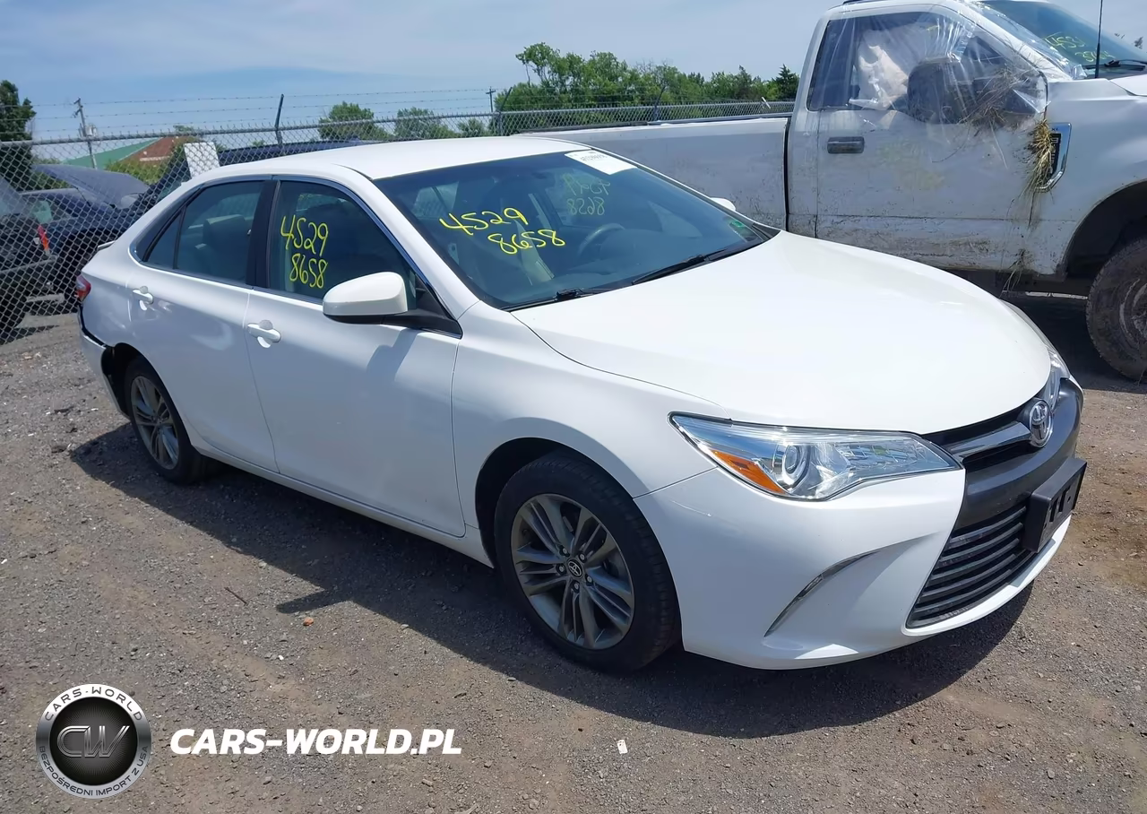 2017 Toyota Camry Se – zdjęcie 1 z 18