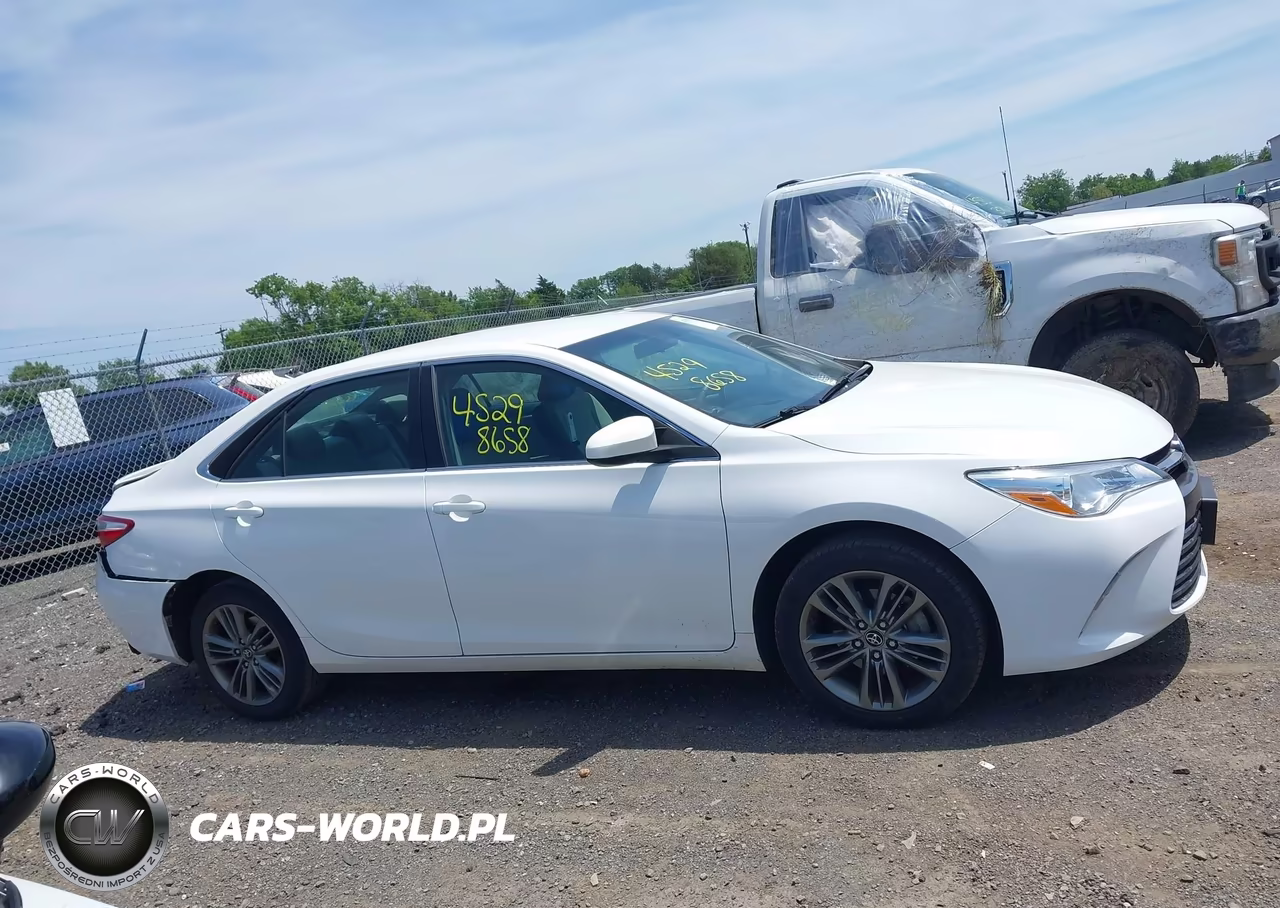 2017 Toyota Camry Se VIN:4T1BF1FK1HU810937 - 13
