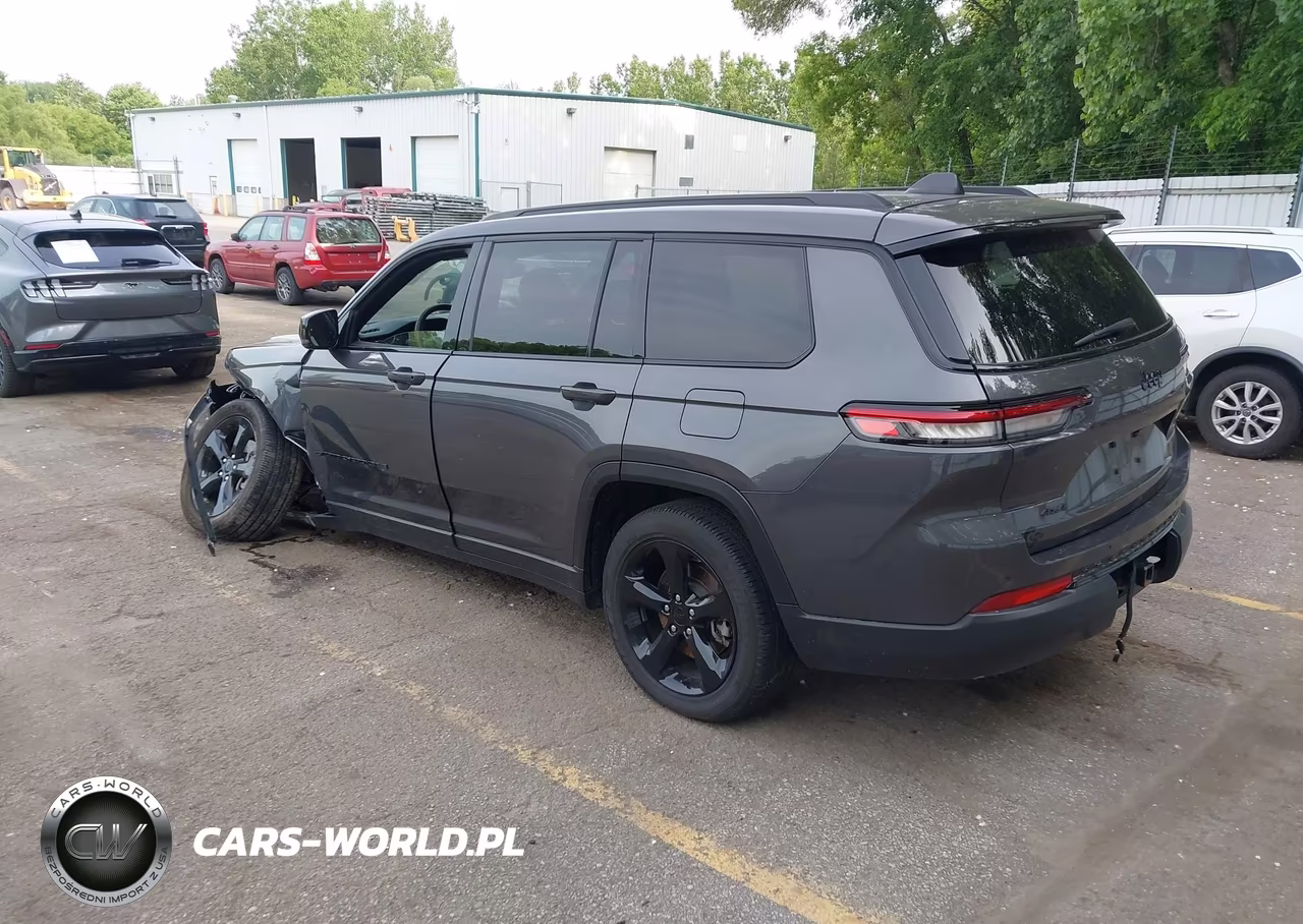 2023 Jeep Grand Cherokee L Altitude 4X4 VIN:1C4RJKAG9P8847414 - 3