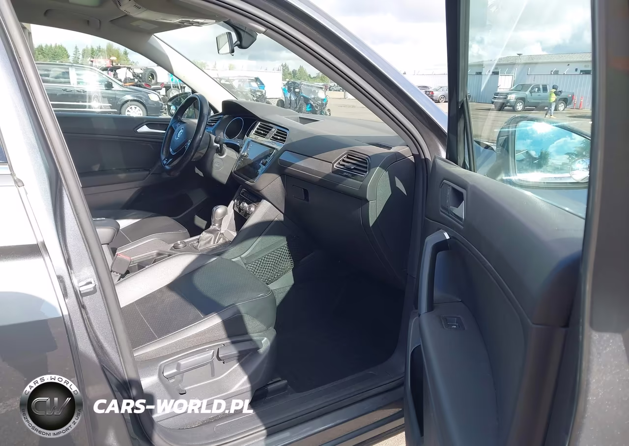 2019 Volkswagen Tiguan 2.0T Se-2.0T Sel-2.0T Sel R-Line-2.0T Sel R-Line Black VIN:3VV2B7AX4KM027727 - 5