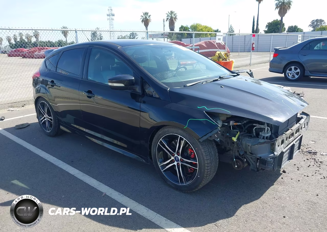 2018 Ford Focus St – zdjęcie 1 z 17