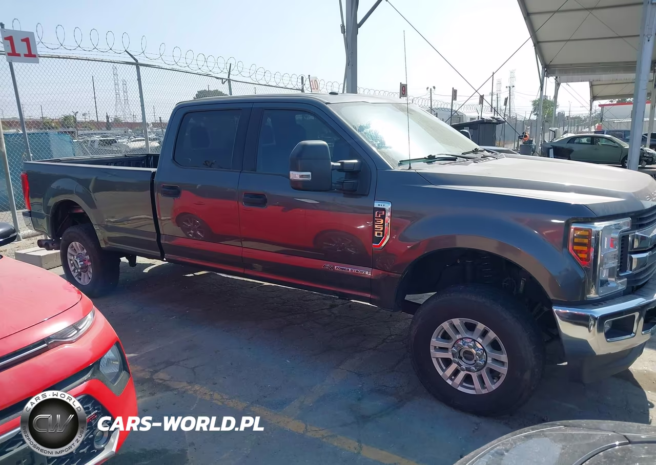 2018 Ford F-350 Xlt VIN:1FT8W3BT4JEC91875 - 13