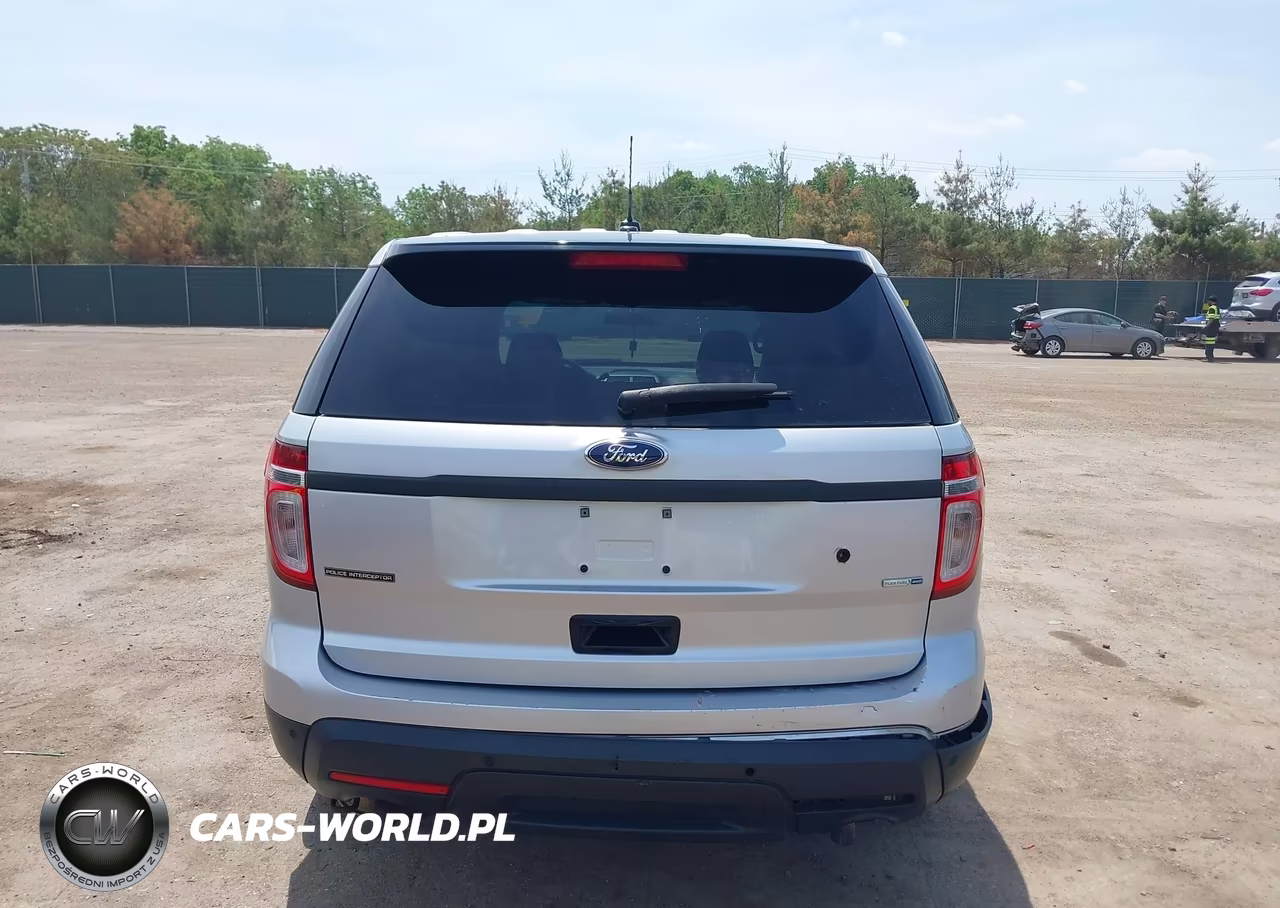 2015 Ford Utility Police Interceptor VIN:1FM5K8AR7FGC16449 - 16