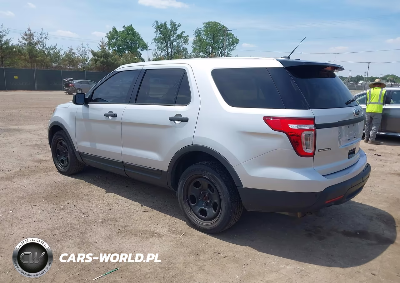 2015 Ford Utility Police Interceptor VIN:1FM5K8AR7FGC16449 - 3