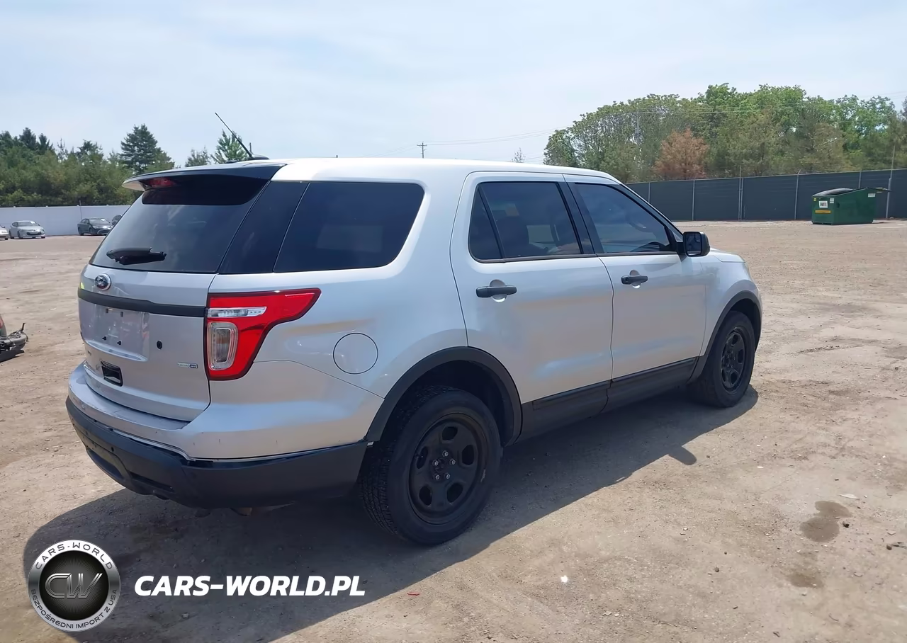 2015 Ford Utility Police Interceptor VIN:1FM5K8AR7FGC16449 - 4