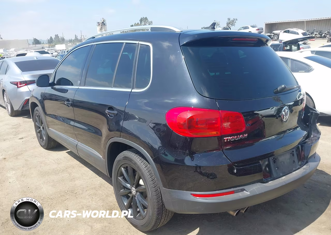 2017 Volkswagen Tiguan 2.0T Wolfsburg Edition VIN:WVGSV7AX4HK001226 - 3