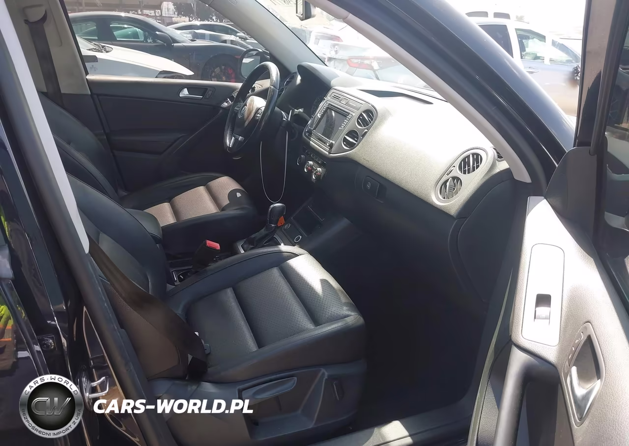 2017 Volkswagen Tiguan 2.0T Wolfsburg Edition VIN:WVGSV7AX4HK001226 - 5