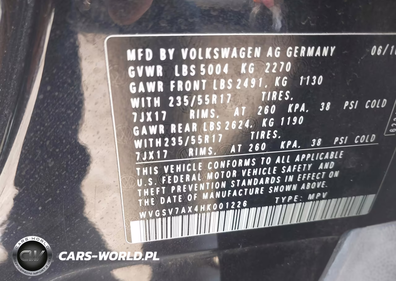 2017 Volkswagen Tiguan 2.0T Wolfsburg Edition VIN:WVGSV7AX4HK001226 - 9