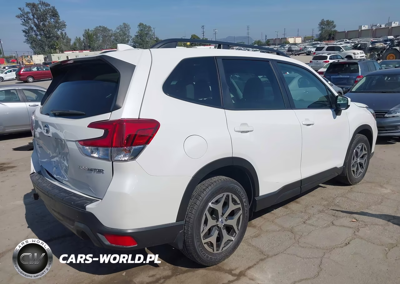 2021 Subaru Forester Premium VIN:JF2SKAJC0MH452086 - 4