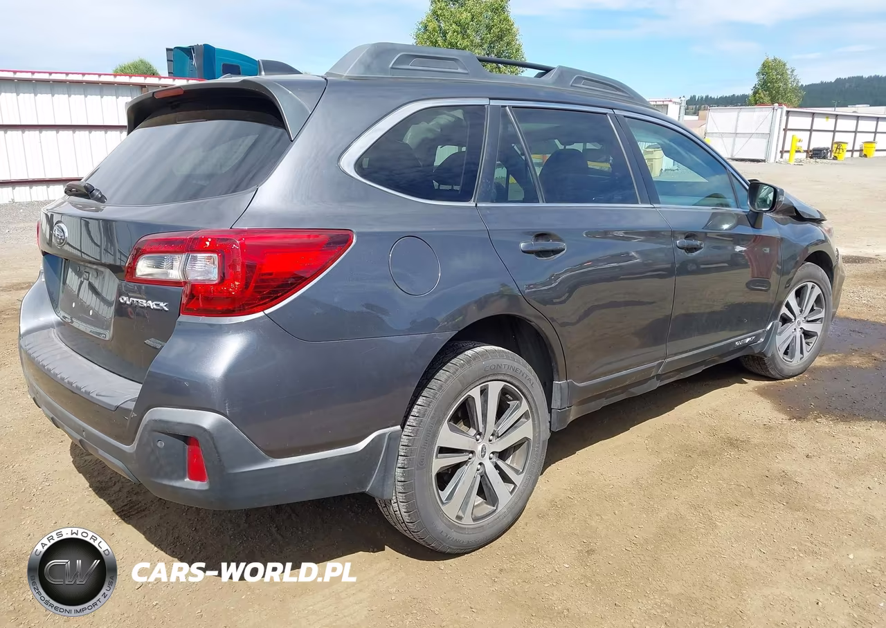 2018 Subaru Outback 2.5I Limited VIN:4S4BSANC6J3237888 - 4