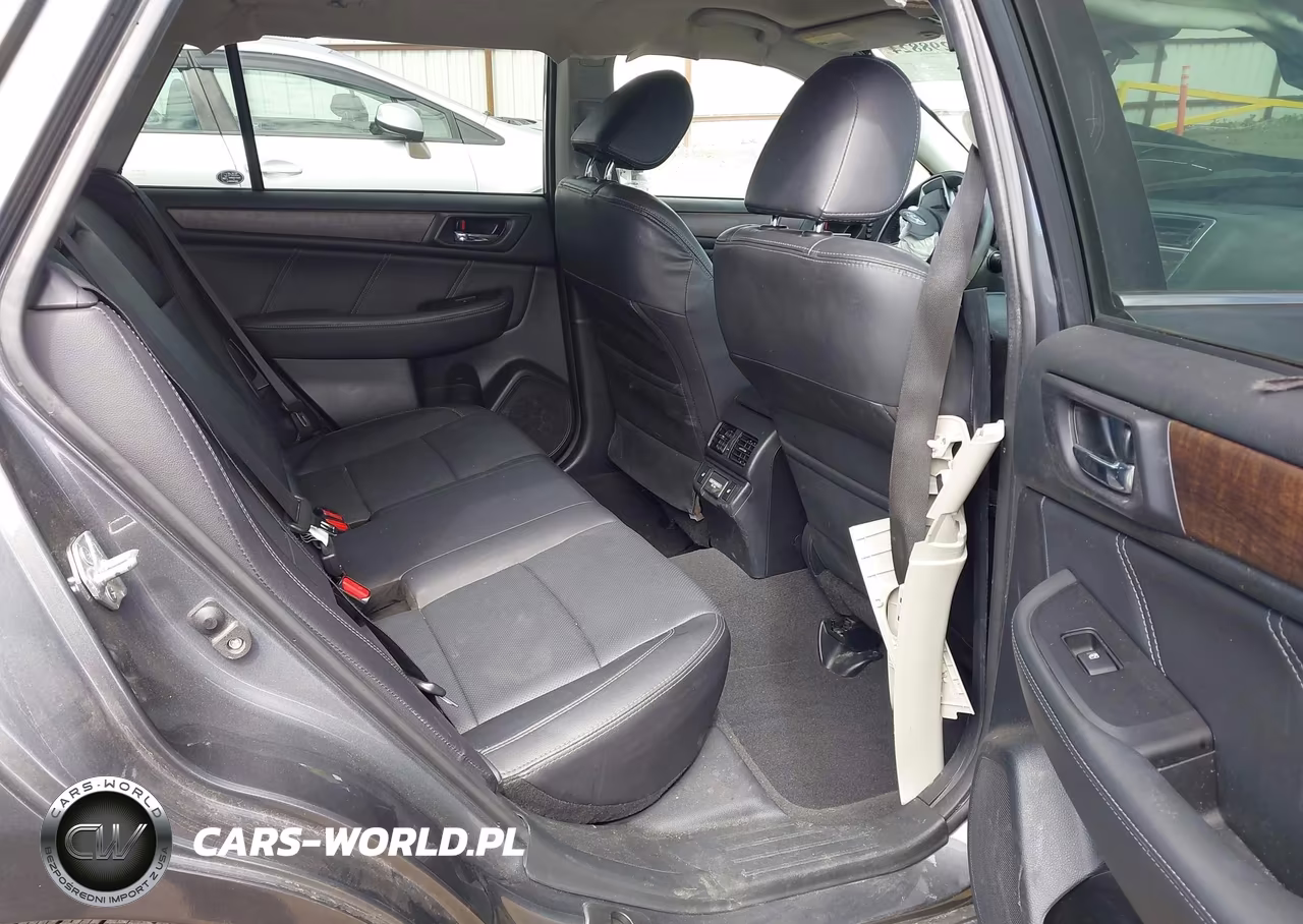 2018 Subaru Outback 2.5I Limited VIN:4S4BSANC6J3237888 - 8