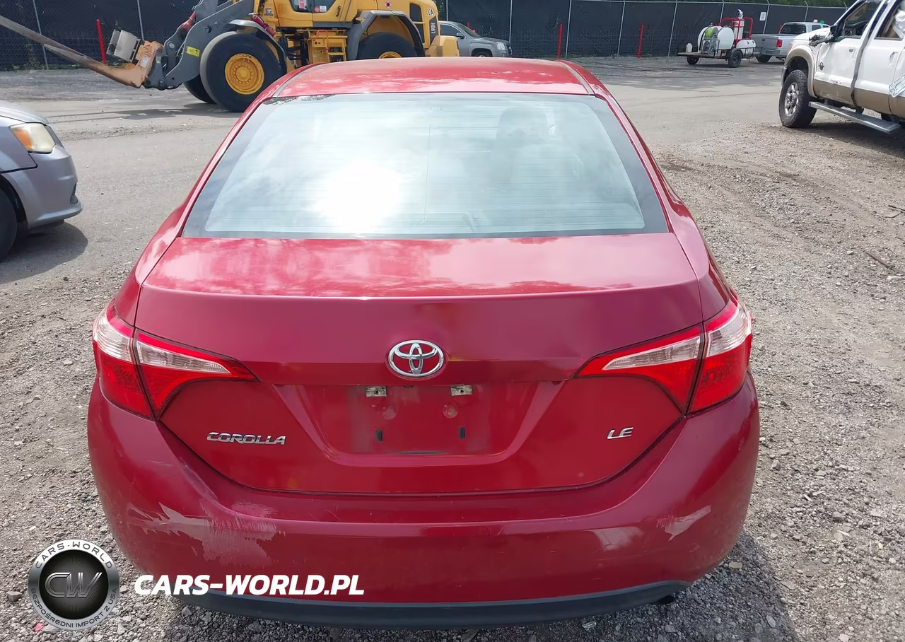 2018 Toyota Corolla Le VIN:5YFBURHE3JP802924 - 17