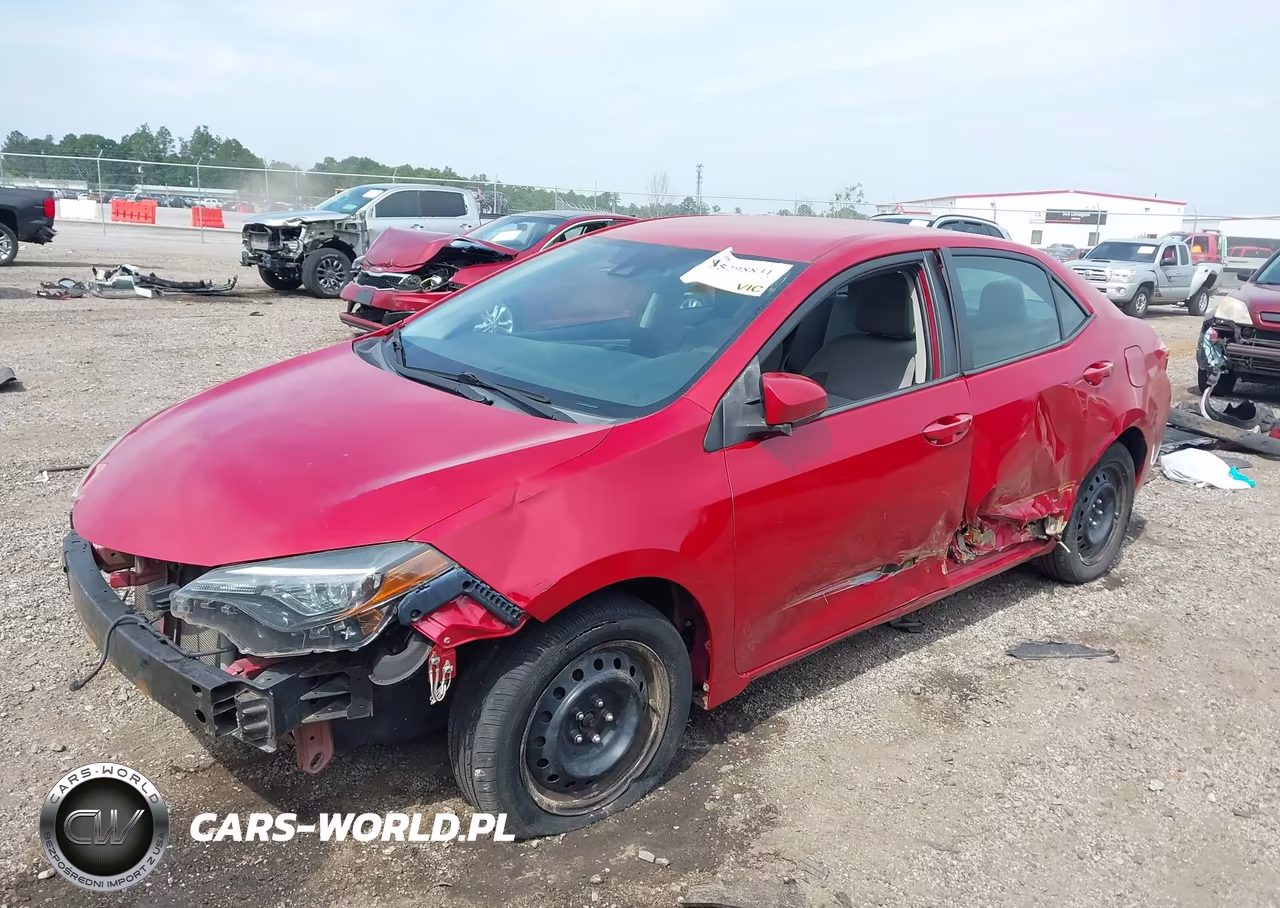 2018 Toyota Corolla Le VIN:5YFBURHE3JP802924 - 2