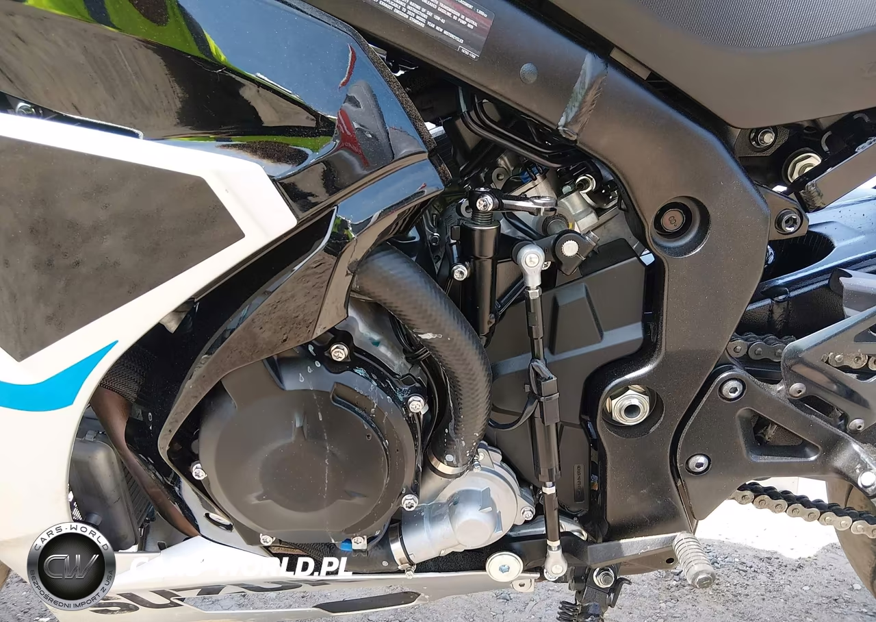 2025 Suzuki Gsx-R1000 VIN:JS1DM11BXS7100364 - 9