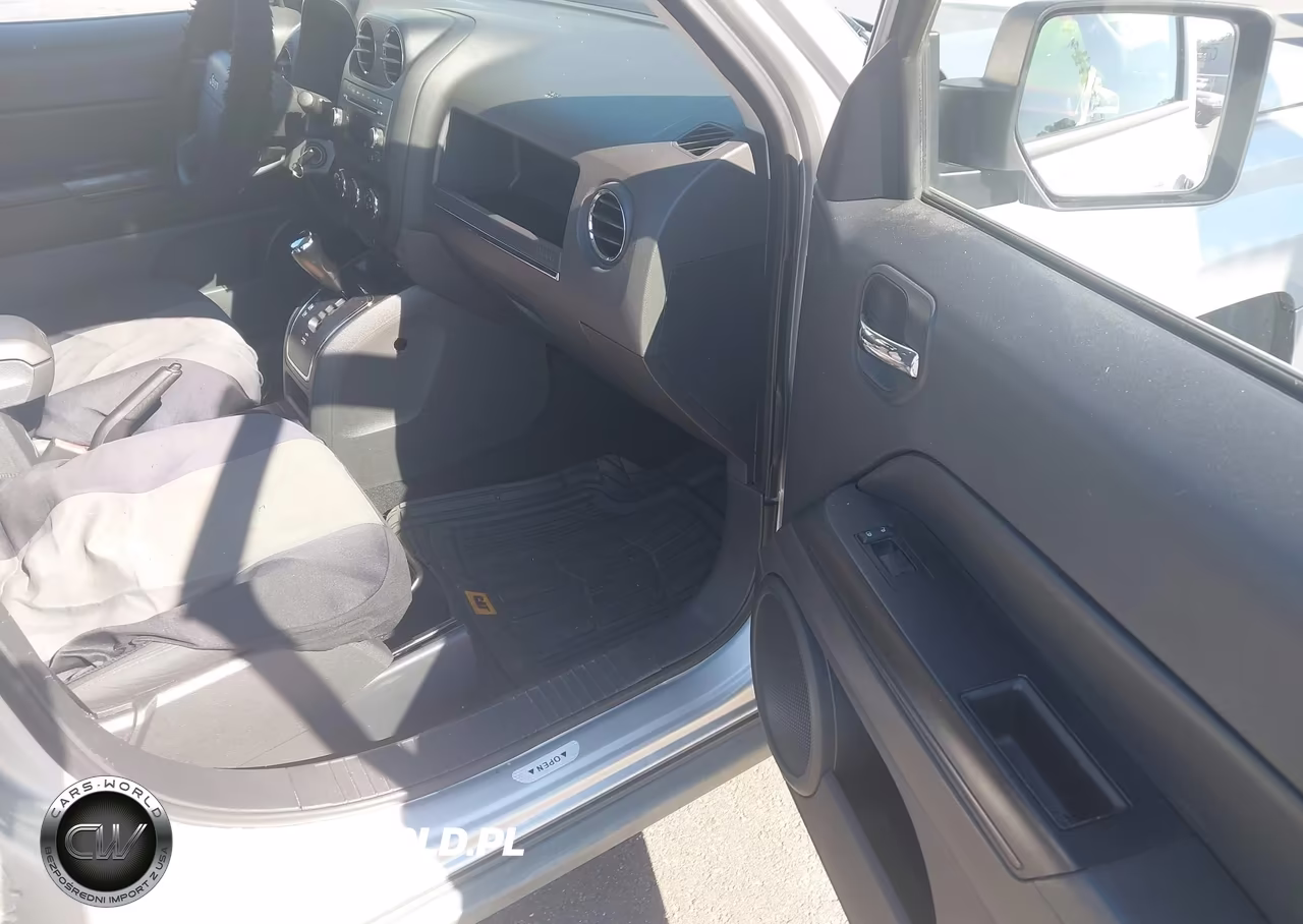 2010 Jeep Patriot Sport VIN:1J4NT2GBXAD564663 - 5
