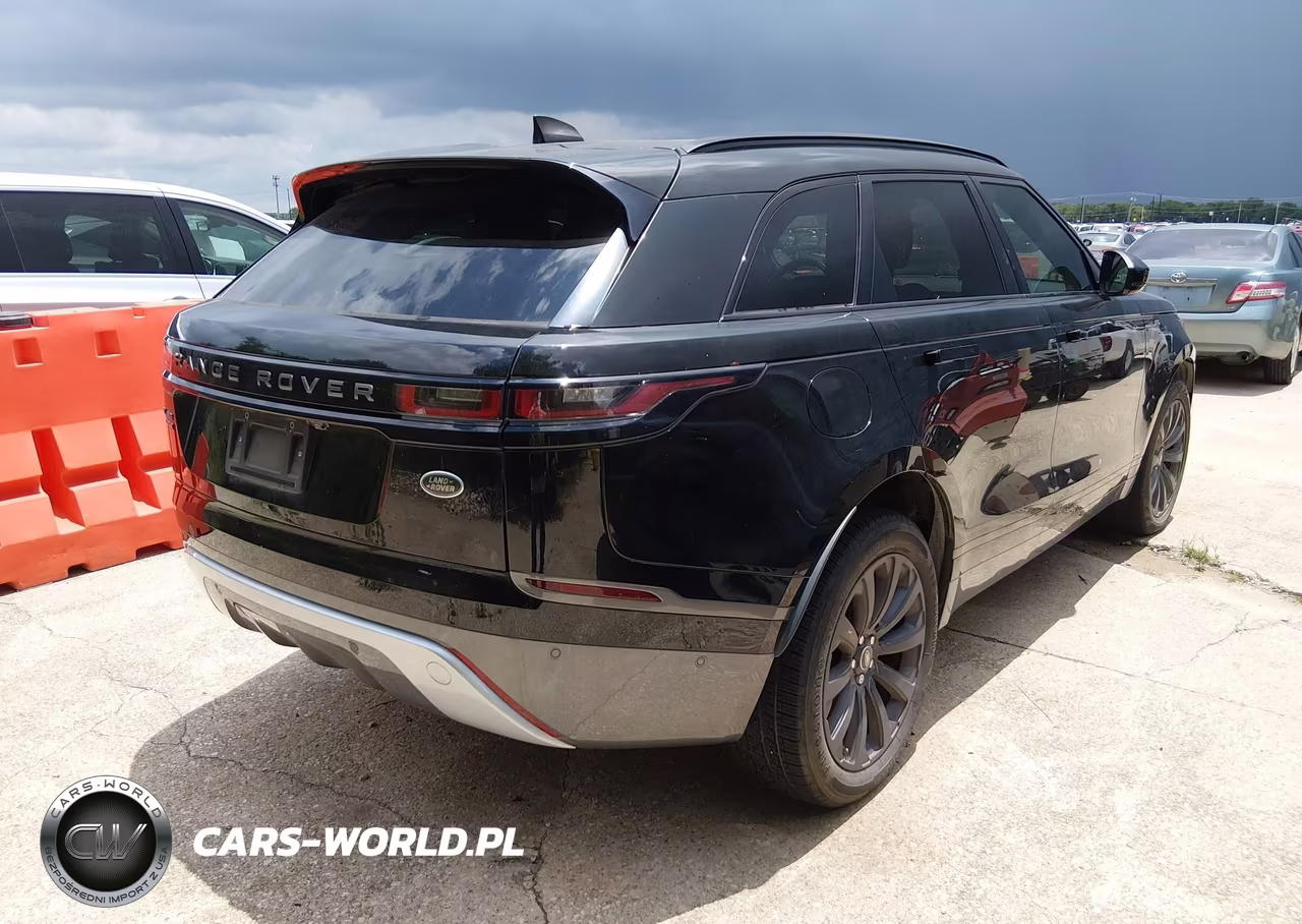 2018 Land Rover Range Rover Velar D180 Se R-Dynamic VIN:SALYL2RN7JA744610 - 4