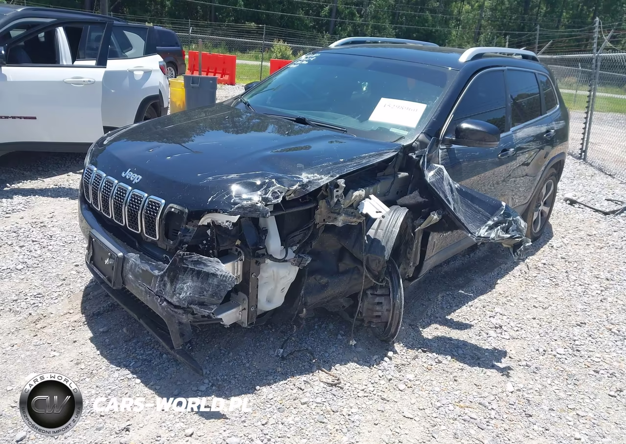 2020 Jeep Cherokee Limited 4X4 VIN:1C4PJMDXXLD582700 - 2