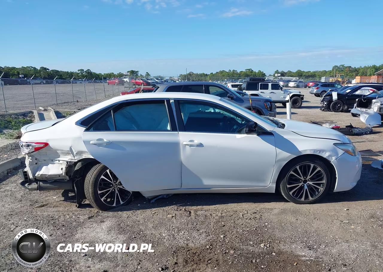 2016 Toyota Camry Se VIN:4T1BF1FK3GU177341 - 13