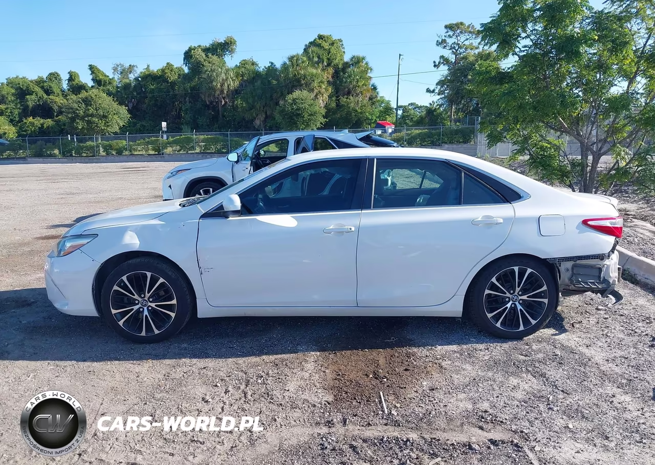 2016 Toyota Camry Se VIN:4T1BF1FK3GU177341 - 14