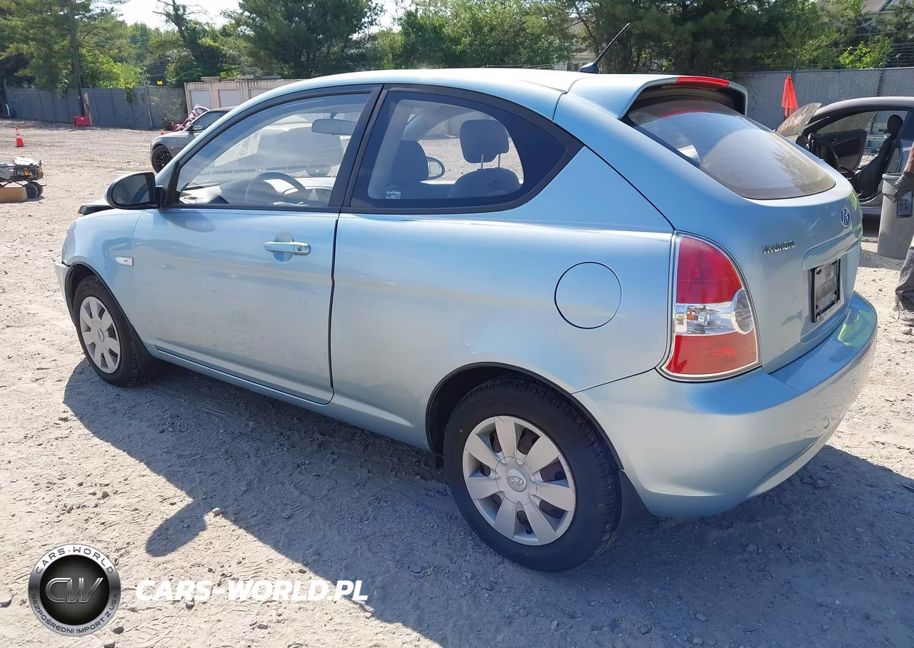 2007 Hyundai Accent Gs VIN:KMHCM36C37U014056 - 3