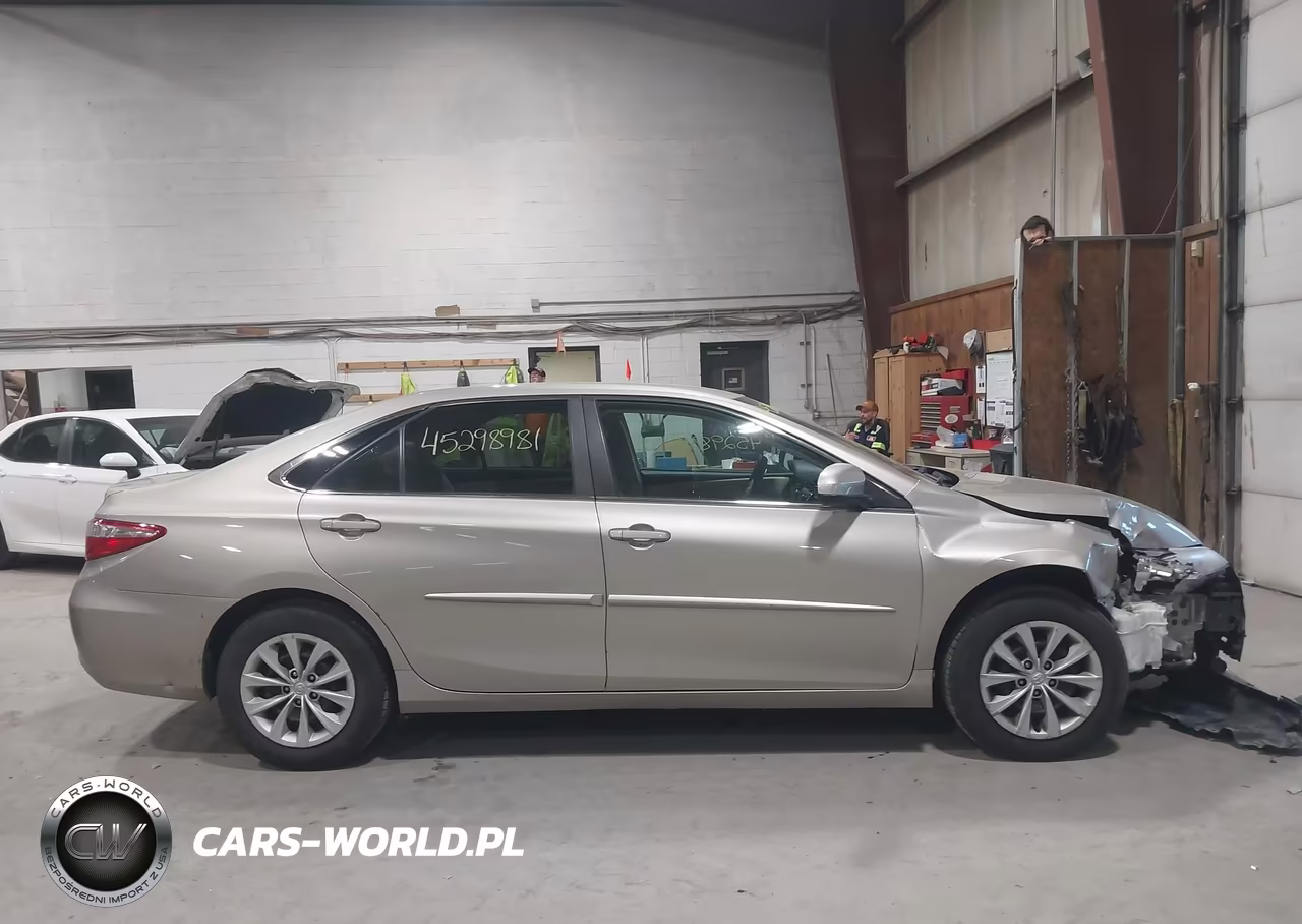 2016 Toyota Camry Le VIN:4T4BF1FK9GR562909 - 13
