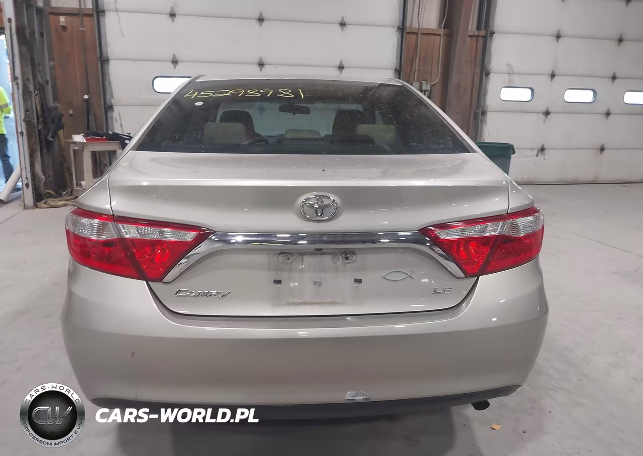2016 Toyota Camry Le VIN:4T4BF1FK9GR562909 - 16